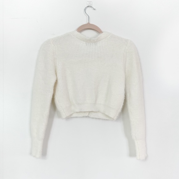 Fuzzy White Cropped Sweater Top Pearl Buttons - Picture 4 of 4